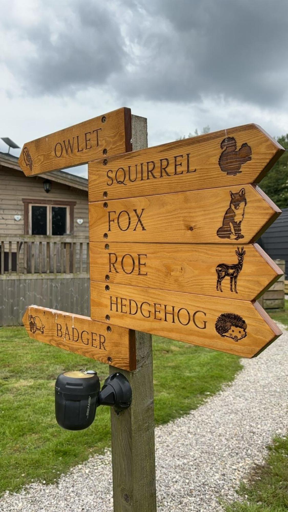 Squirrel At Owlet Hideaway - With Hot Tub, Near * York